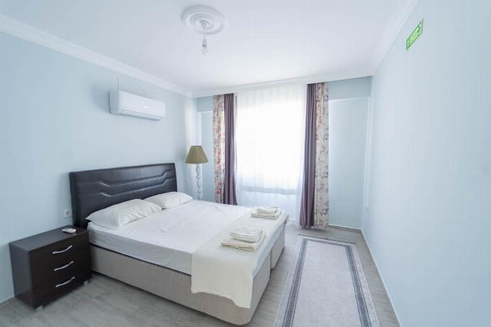  . - Villa Albatros . (Photo Gallery) }}