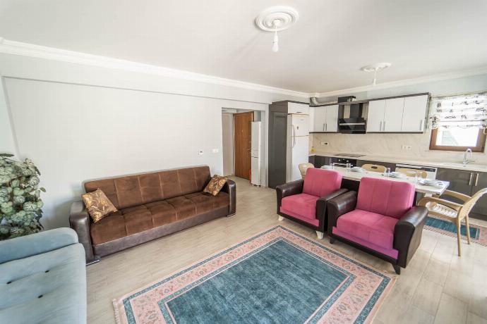  . - Villa Larisa . (Photo Gallery) }}