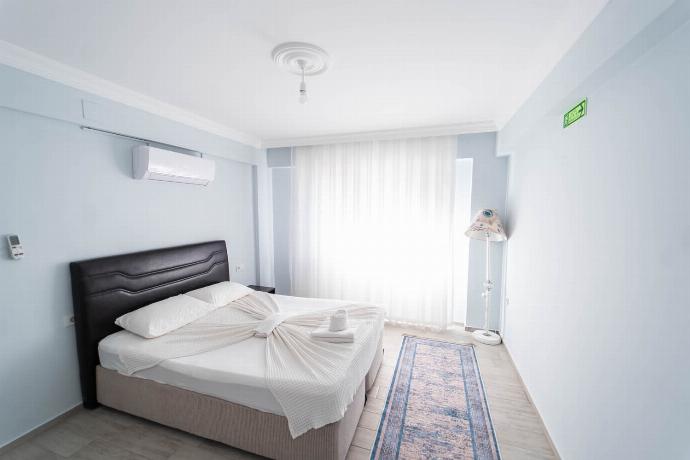  . - Villa Larisa . (Photo Gallery) }}