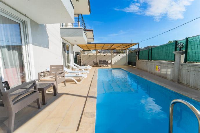  . - Villa Horizon . (Photo Gallery) }}