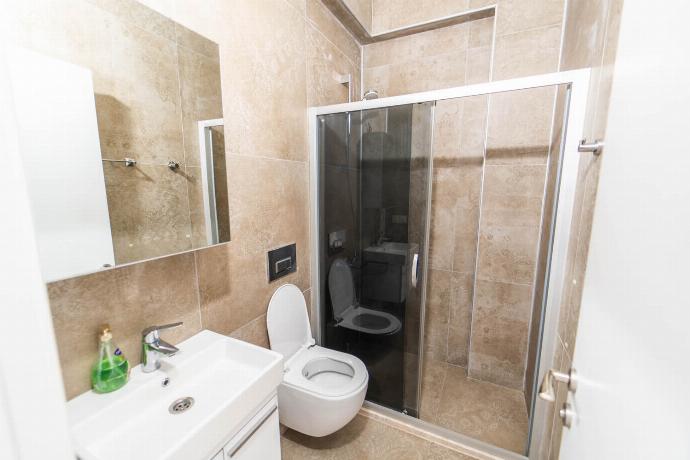  . - Villa Zara . (Photo Gallery) }}