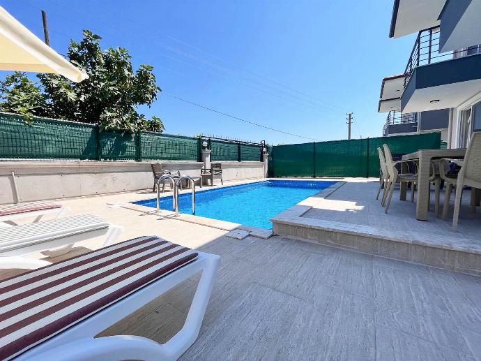  . - Villa Maya . (Photo Gallery) }}