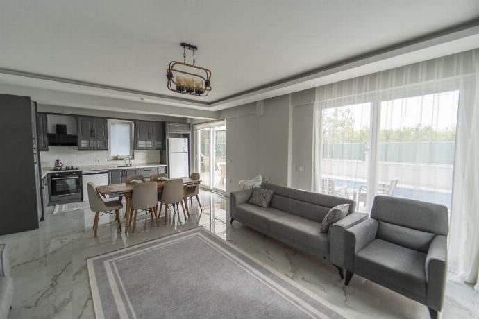  . - Villa Maya . (Photo Gallery) }}