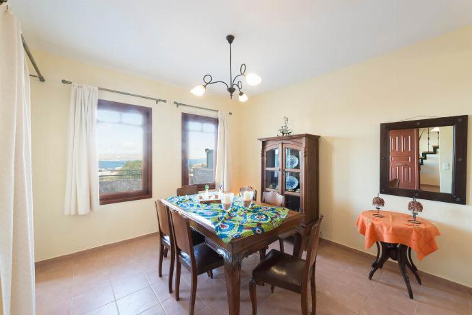 . - Villa Aphrodite . (Photo Gallery) }}