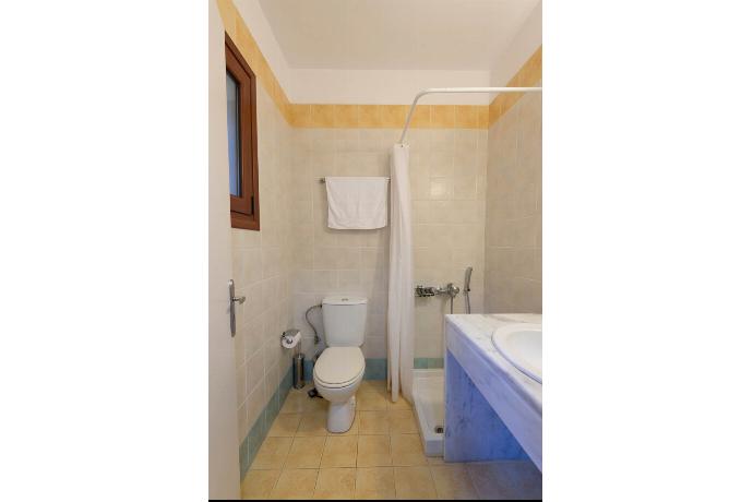  . - Villa Aphrodite . (Photo Gallery) }}