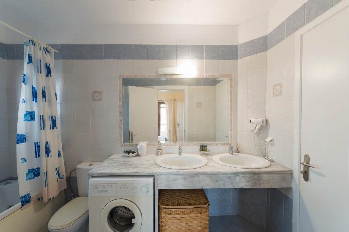 , . - Villa Aphrodite . (Photo Gallery) }}