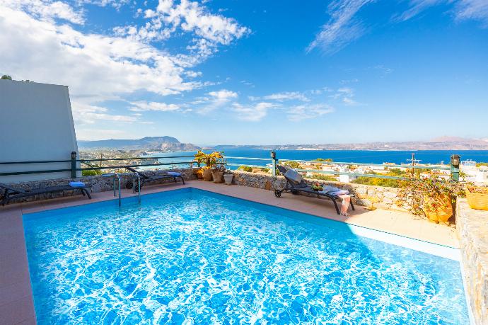 Private pool and terrace with sea views . - Villa Ikaros . (Photo Gallery) }}