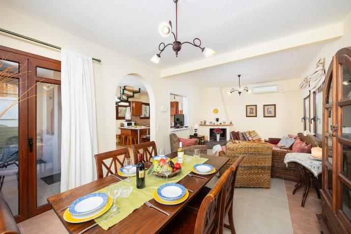  . - Villa Ikaros . (Photo Gallery) }}