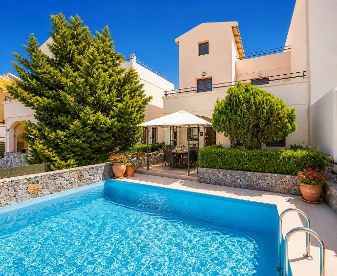 Villa Ikaros