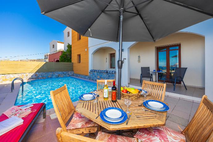 Terrace area . - Odysseus Villa . (Photo Gallery) }}