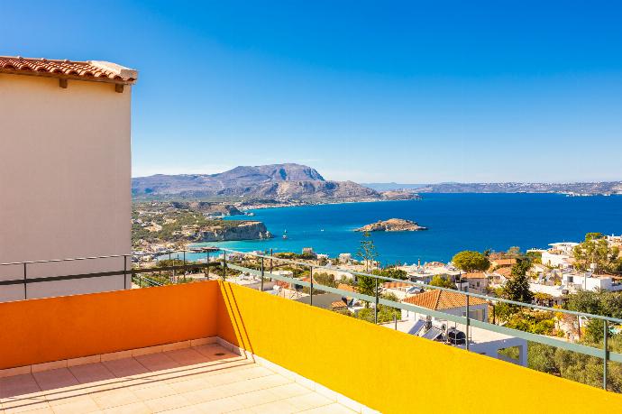 Roof terrace with sea views . - Odysseus Villa . (Photo Gallery) }}