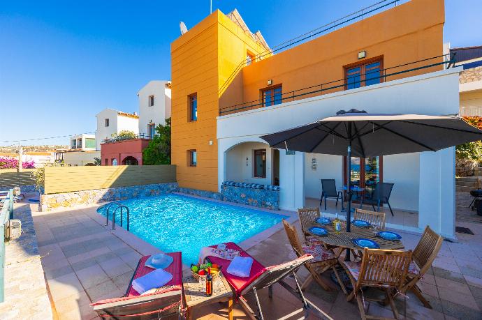 Beautiful villa with private pool and terrace . - Odysseus Villa . (Photo Gallery) }}