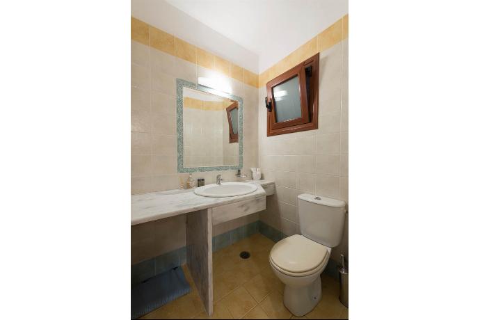  . - Odysseus Villa . (Photo Gallery) }}