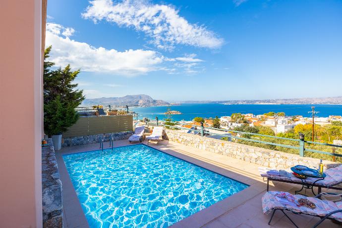 Private pool and terrace with sea views . - Ariadne Villa . (Photo Gallery) }}