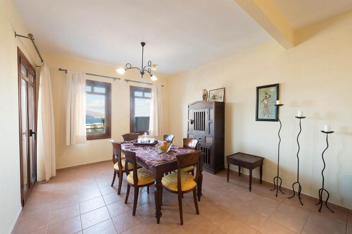  . - Villa Persephone . (Photo Gallery) }}