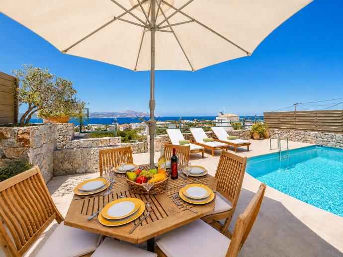 Terrace area with sea views . - Villa Persephone Thalassa . (Γκαλερί Φωτογραφιών) }}