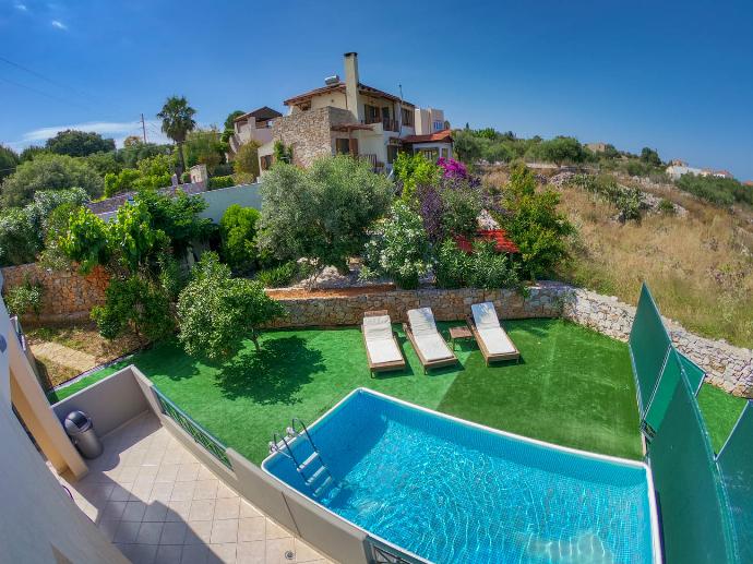  . - Villa Iris . (Photo Gallery) }}