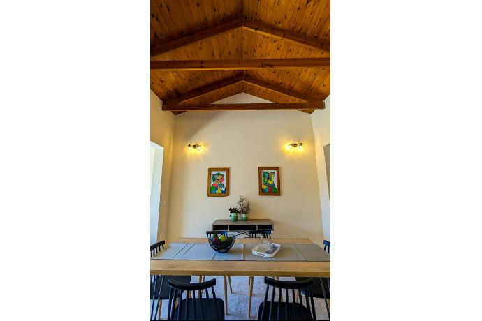  . - Villa Iris . (Photo Gallery) }}