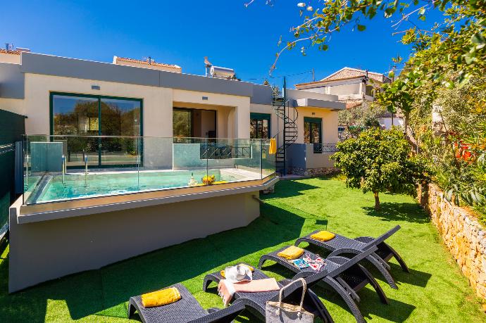 Villa Iris