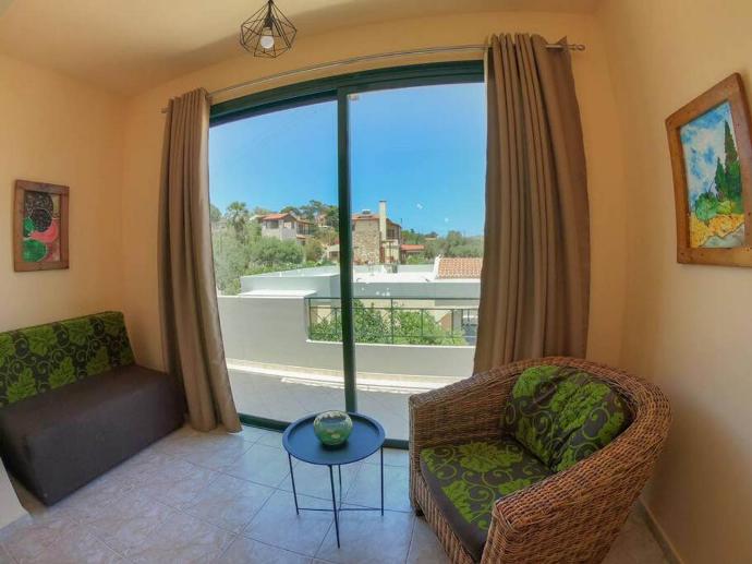  . - Villa Yvonne . (Photo Gallery) }}