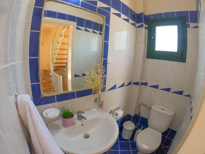  . - Villa Yvonne . (Photo Gallery) }}
