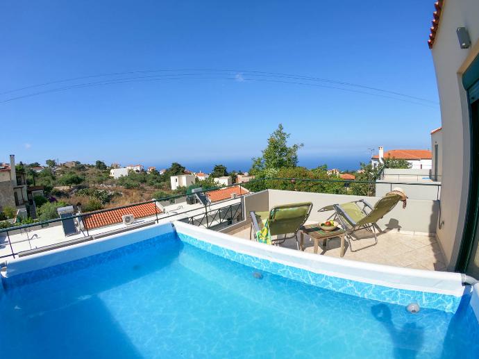  . - Villa Yvonne . (Photo Gallery) }}