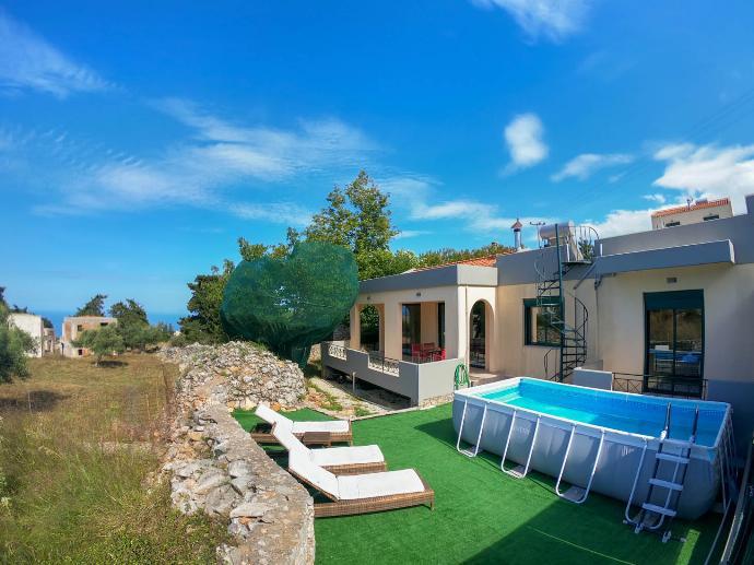  . - Villa Phoebe . (Photo Gallery) }}