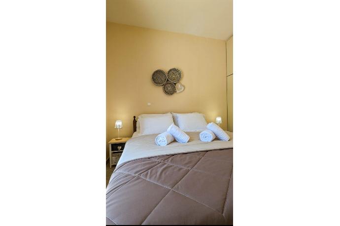  . - Villa Phoebe . (Photo Gallery) }}
