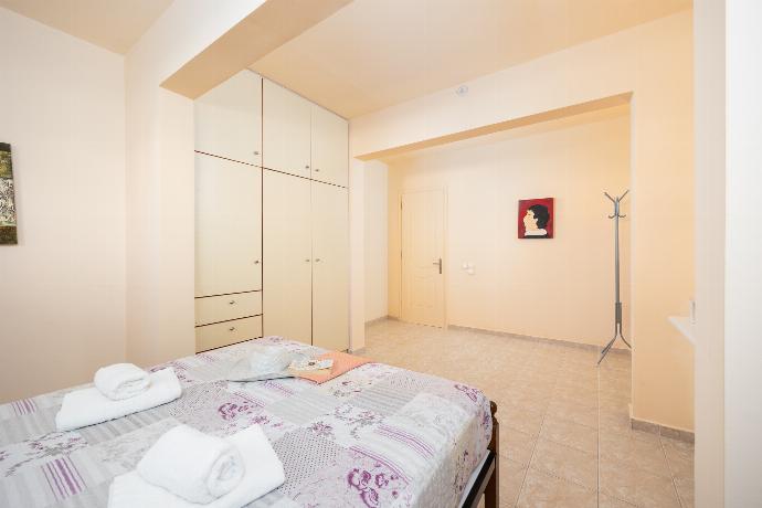 Double bedroom with A/C . - Villa Phedra . (Photo Gallery) }}