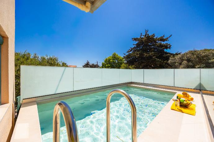  . - Villa Phedra . (Photo Gallery) }}