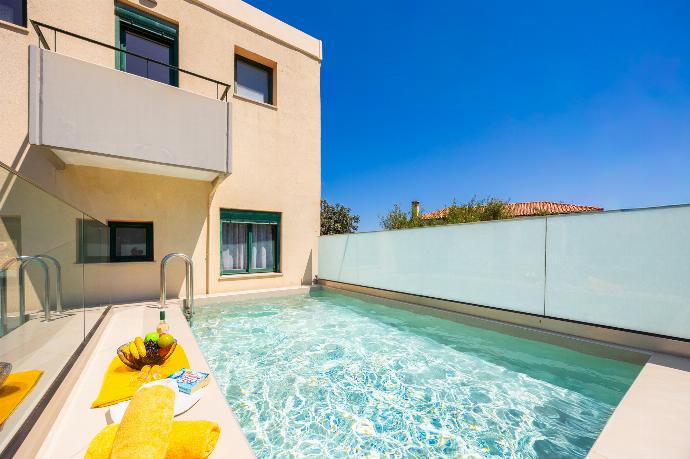  . - Villa Phedra . (Photo Gallery) }}