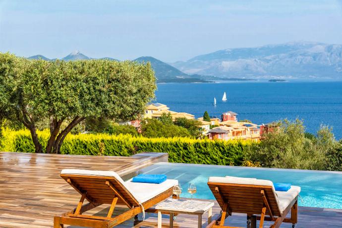  . - Villa Melanthi . (Photo Gallery) }}