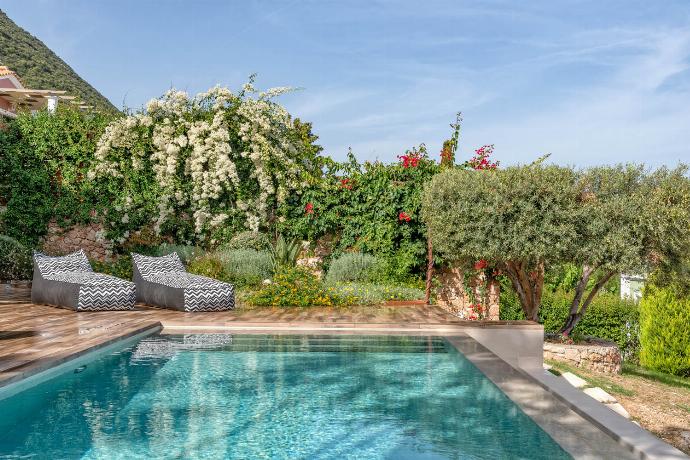  . - Villa Melanthi . (Photo Gallery) }}