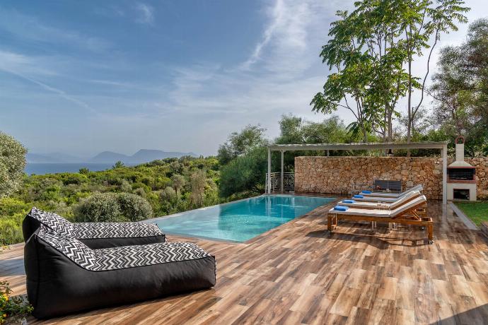  . - Villa Melanthi . (Photo Gallery) }}