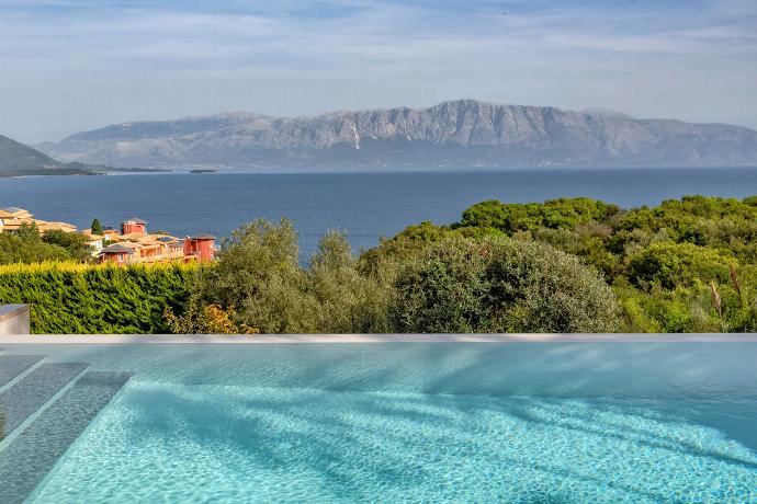  . - Villa Melanthi . (Photo Gallery) }}