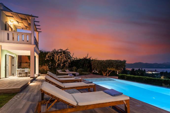  . - Villa Melanthi . (Photo Gallery) }}