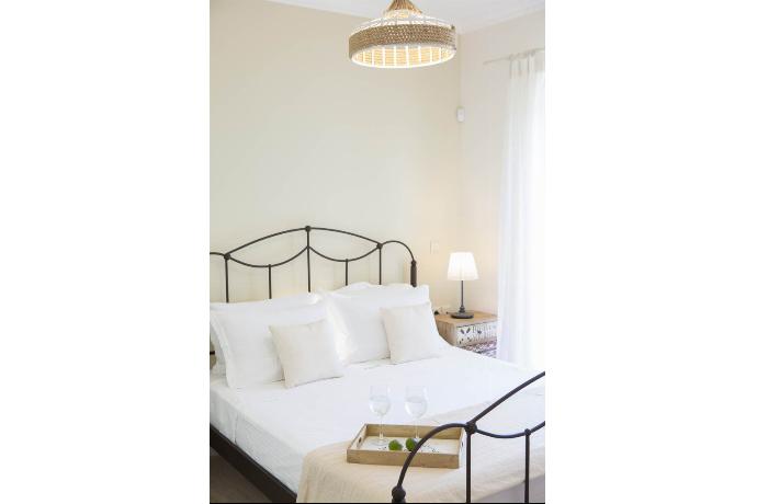  . - Villa Melanthi . (Photo Gallery) }}