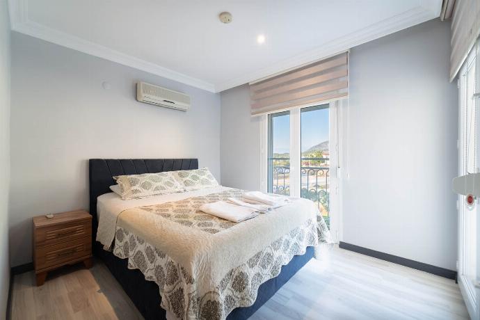  . - Villa Tara . (Photo Gallery) }}