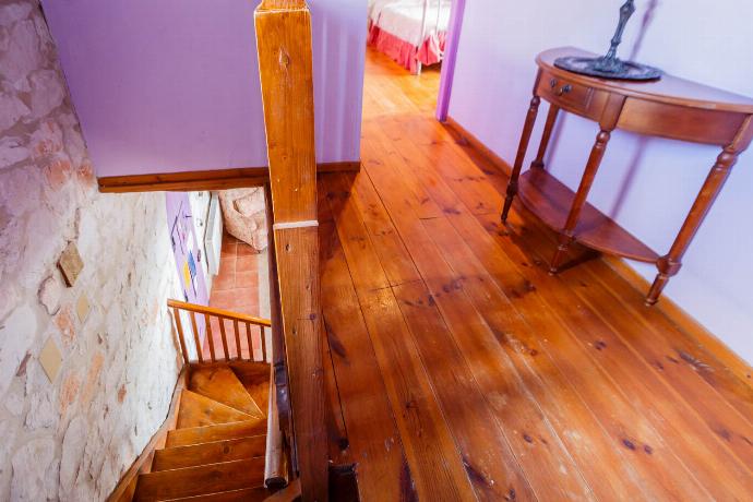  . - Villa Carolina . (Photo Gallery) }}