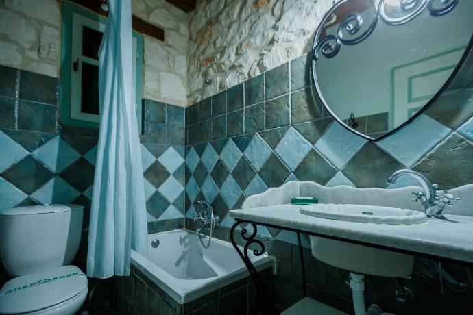  . - Villa Faidra . (Photo Gallery) }}
