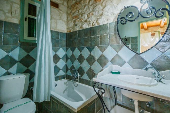  . - Villa Faidra . (Photo Gallery) }}