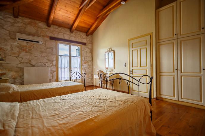 . - Villa Faidra . (Photo Gallery) }}