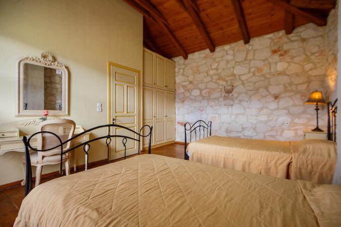  . - Villa Faidra . (Photo Gallery) }}