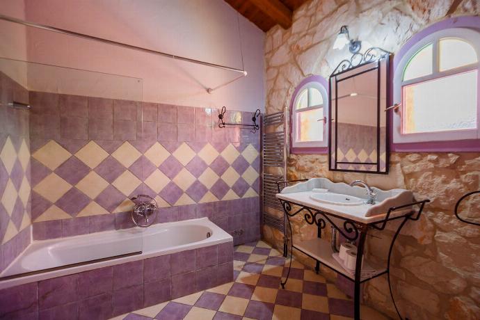  . - Villa Faidra . (Photo Gallery) }}