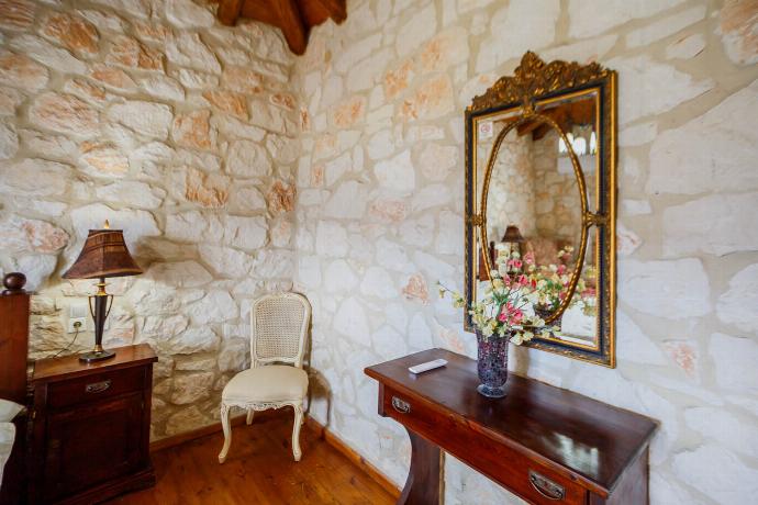  . - Villa Faidra . (Photo Gallery) }}