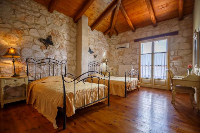  . - Villa Faidra . (Photo Gallery) }}