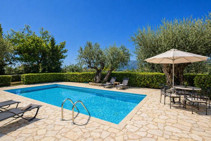  . - Villa Demetra . (Photo Gallery) }}