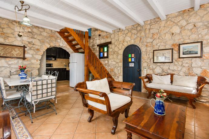  . - Villa Demetra . (Photo Gallery) }}