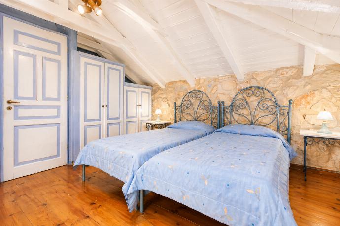  . - Villa Demetra . (Photo Gallery) }}