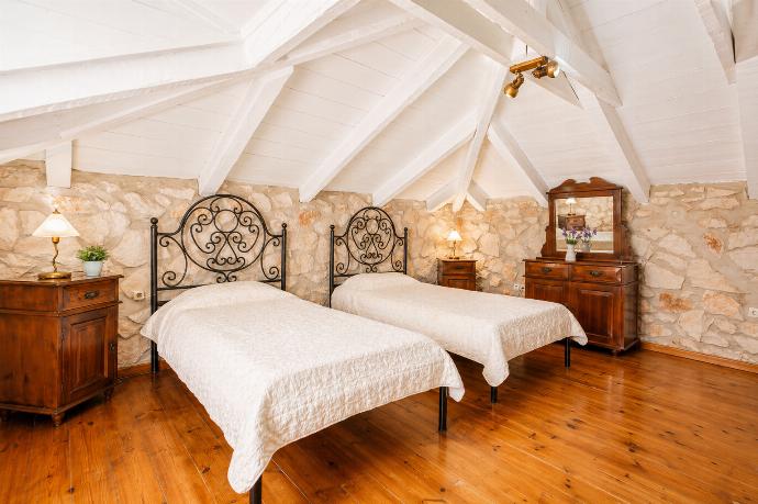  . - Villa Demetra . (Photo Gallery) }}